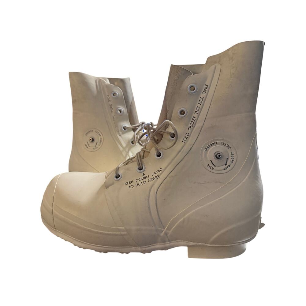 Vintage 1993 Bata U.S. Military Extreme Cold Weather White Bunny Boots, Men 12R